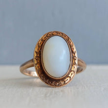 Load image into Gallery viewer, Victorian agate set in 9ct rose gold
