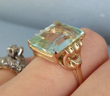 Load image into Gallery viewer, Breathtaking c1940s Aquamarine ring 14ct yellow gold
